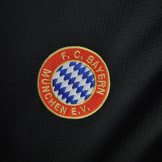 2024/2025 Bayern Munich Goalkeeper Football Shirt