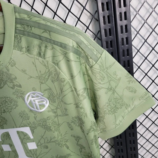 2023/2024 Bayern Munich Oktoberfes Football Shirt