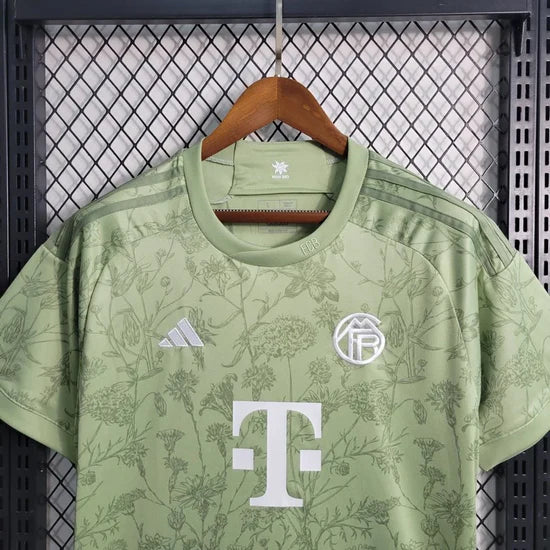 2023/2024 Bayern Munich Oktoberfes Football Shirt