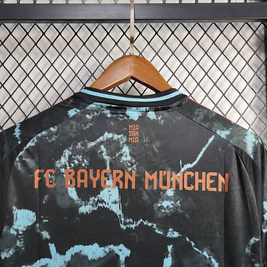 2024/2025 Bayern Munich Away Football Shirt