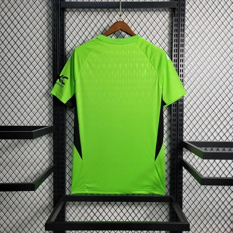2023/2024 Manchester United Goalkeeper Football Shirt